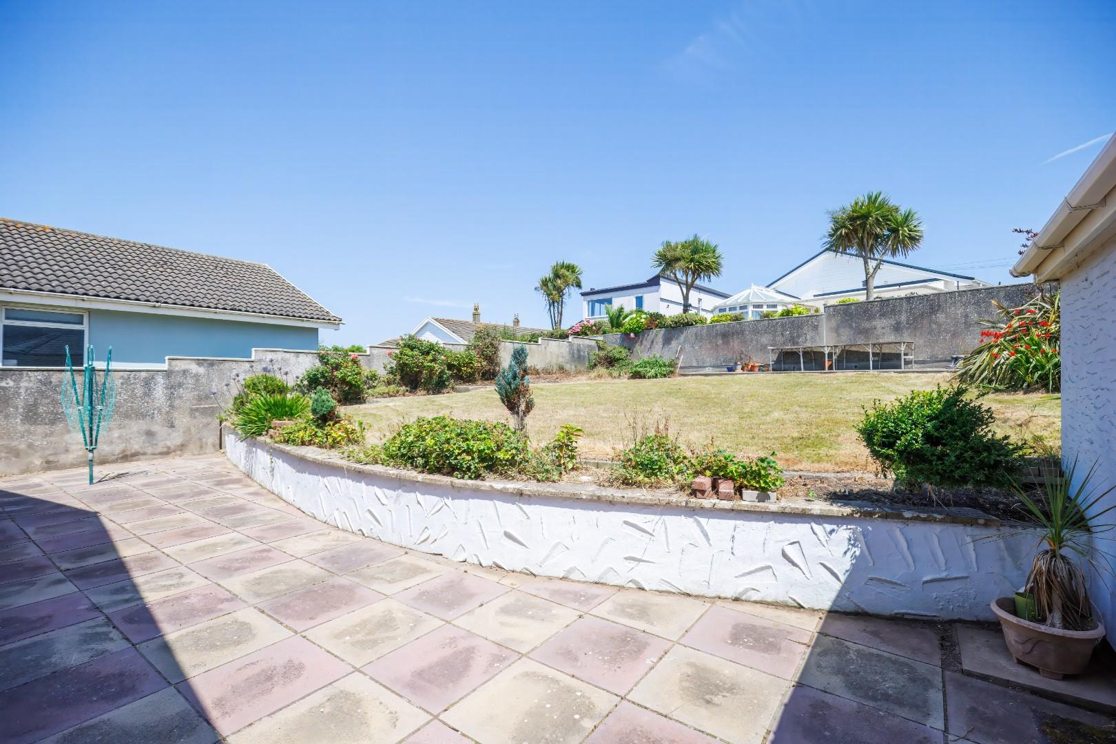 27 Marine Drive, Ogmore-By-Sea, Vale of Glamorgan, CF32 0PJ